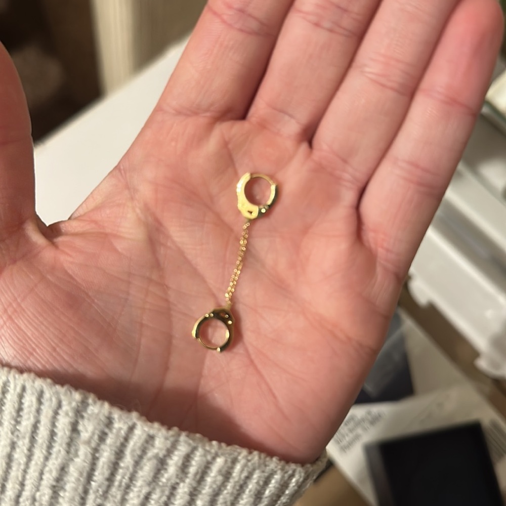 Maria Tash handcuff earring 6.5mm